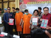 Dua tersangka yang ditangkap Polres Kawasan Bandara Ngurah Rai dalam kasus Tindak Pidana Perdagangan Orang (TPPO) - foto: Istimewa
