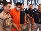 Pelaku MA (pria/41) asal Jakarta Selatan diamankan tim Subdit V Ditreskrimsus Polda Bali dalam kasus Carding terhadap 1.293 kartu kredit - foto: Koranjuri.com
