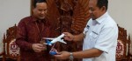 Pj. Gubernur Bali Ajak Garuda Indonesia Ngerombo Ikut Tuntaskan ‘Kerak’ Kemiskinan di Bali